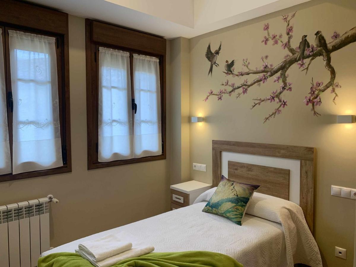 Cumbres De Los Picos Apartamento La Yedra Poo  ภายนอก รูปภาพ